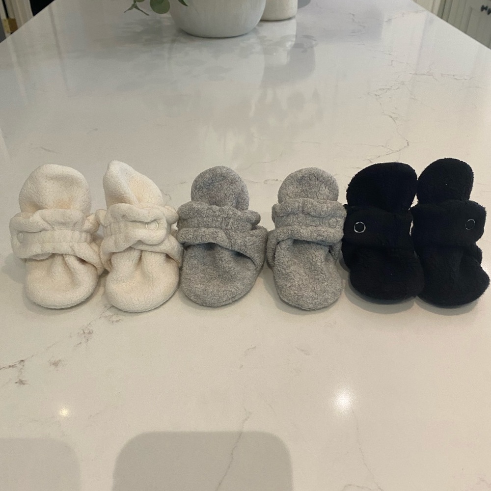 Multi-pack Zutano Cozie Fleece Booties (3 pairs)